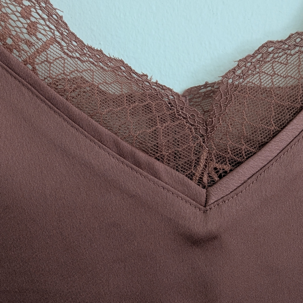 Abercrombie & Fitch Dusty Rose Lace Satin Cami - Picture 2 of 6